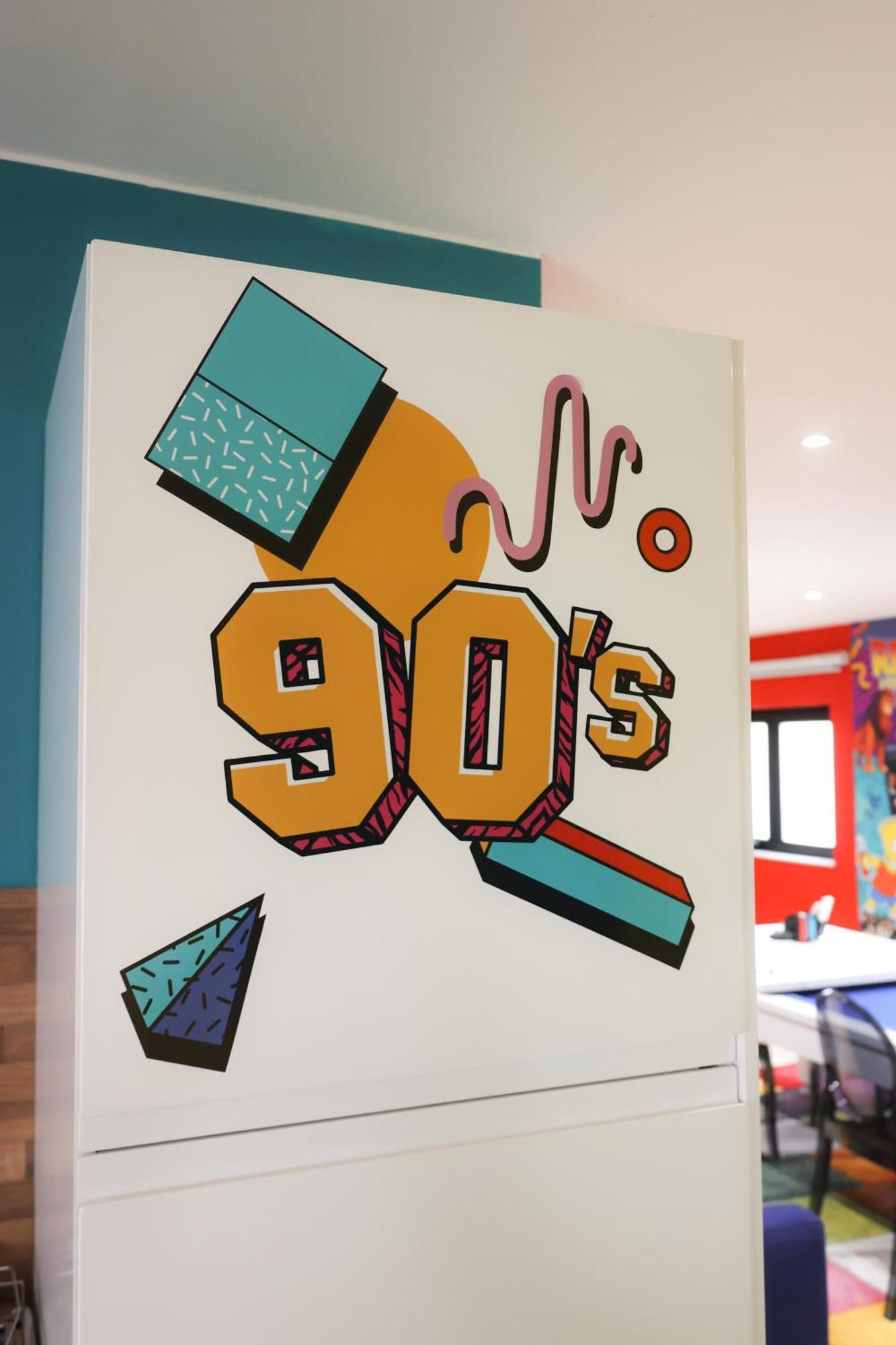 מונס Capsule 90'S - Balneo - Sauna - Flipper - Billard - Netflix - Nintendo Switch & Jeux - מראה חיצוני תמונה